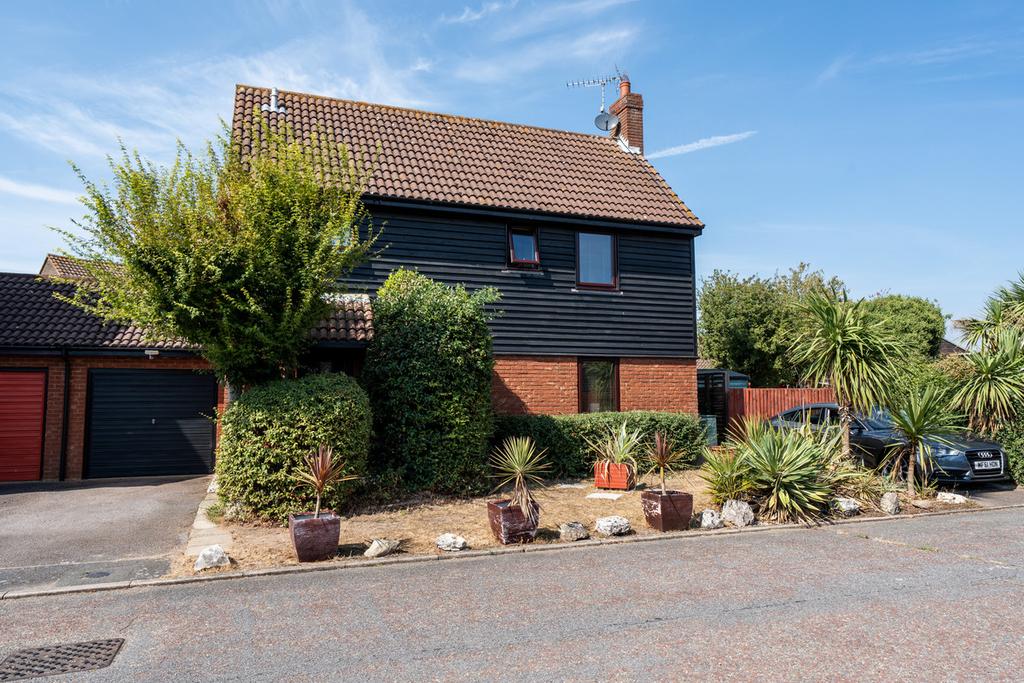 Carlford Close, Martlesham Heath Ipswich, IP5 3 bed link detached house