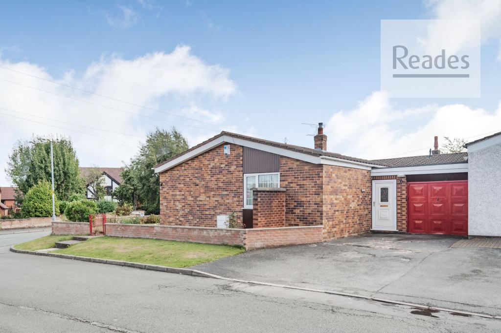 Level Road, Hawarden CH5 3 2 bed detached bungalow for sale £220,000