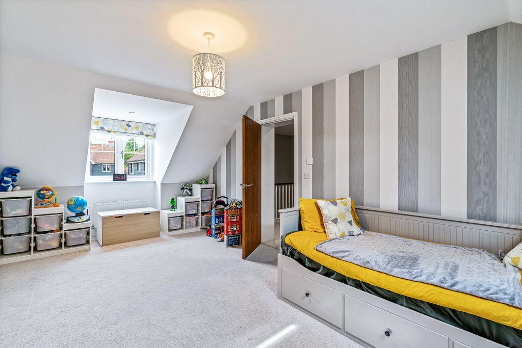 Bedroom 2 (Double)