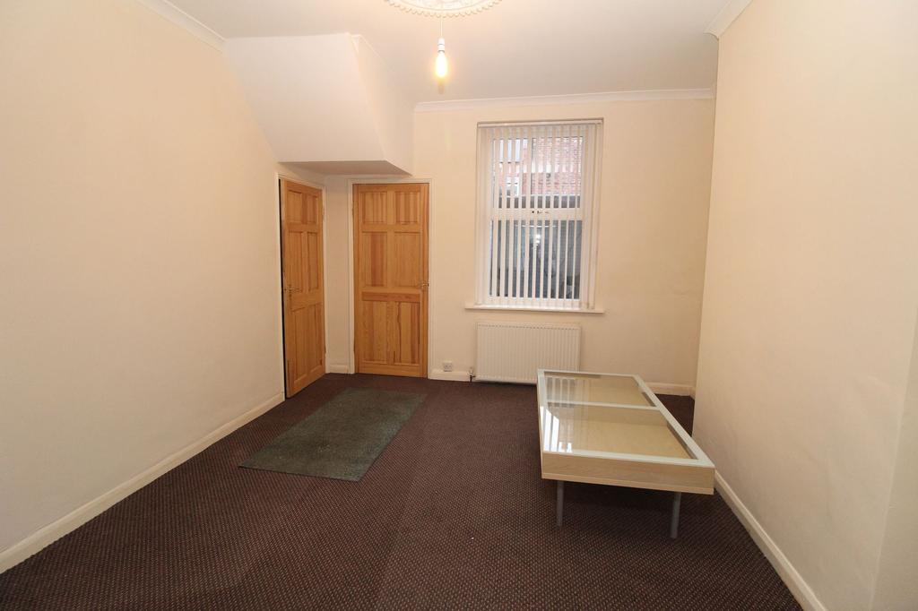 Dene Gardens, Lemington, Newcastle... 2 bed terraced house £75,000
