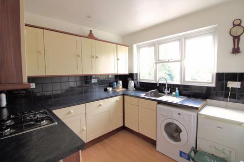 2 bedroom maisonette for sale, A 44, Thornton Road, Potters Bar, EN6