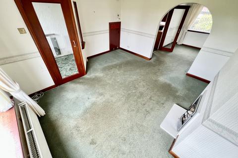 33 Crummock Gardens, Beith, KA15 2HD