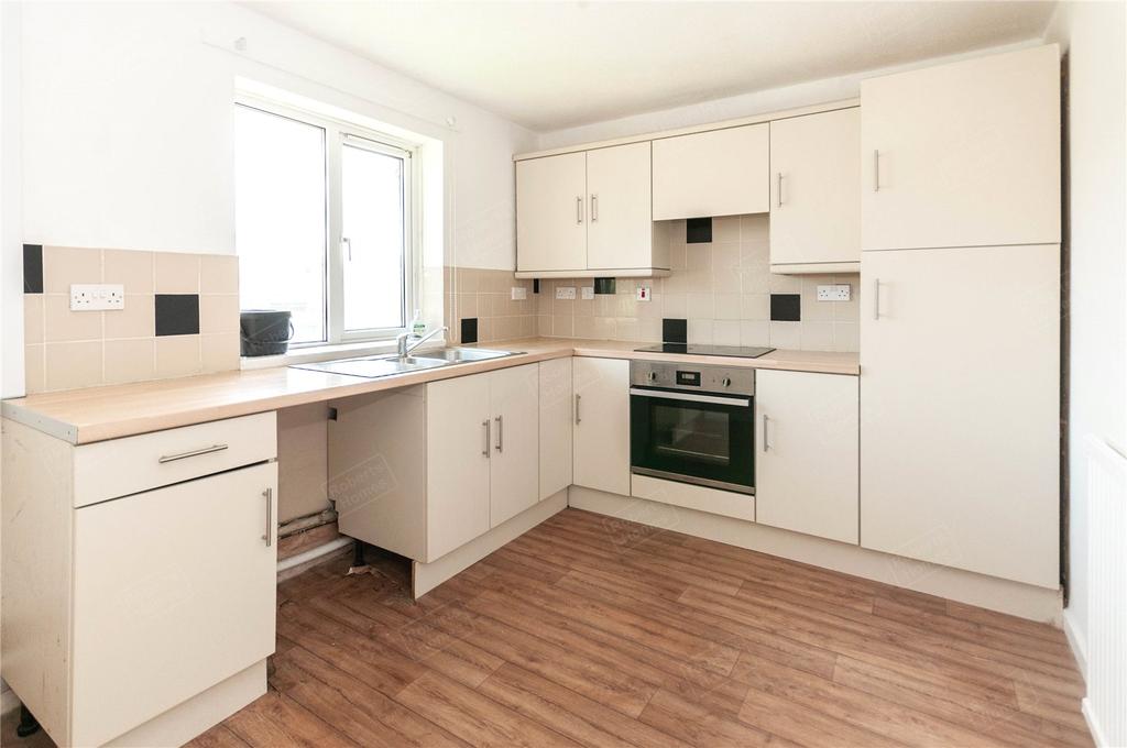 Min Y Rhos, Ystradgynlais, Swansea, West SA9 2 bed apartment
