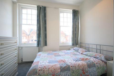 2 bedroom apartment to rent, Comeragh Road, W14