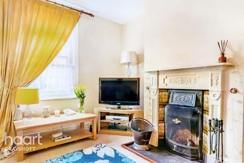 13 Lion Lane, Haslemere, GU27 1JF