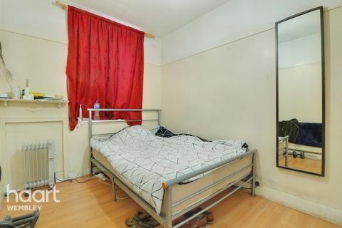 3 bedroom block of apartments for sale - Neeld Crescent, Wembley