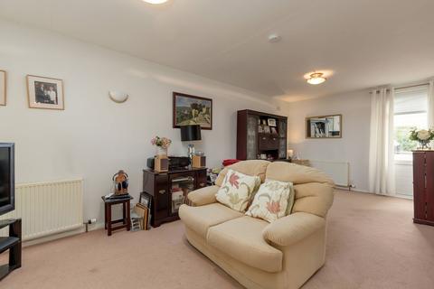 47 Buckstone Crescent, Edinburgh, EH10 6PP