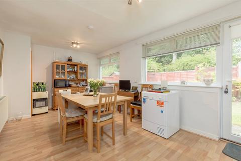 47 Buckstone Crescent, Edinburgh, EH10 6PP