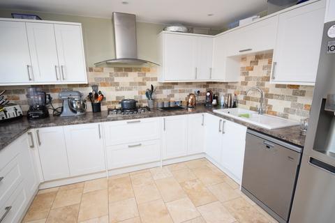 3 bedroom detached house for sale - The Street, Snape