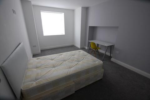 undefined, 107 Boughton