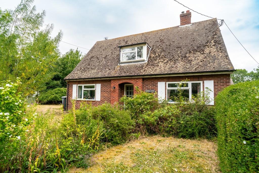 Heckfield Green, Hoxne, Eye 3 bed chalet for sale £600,000