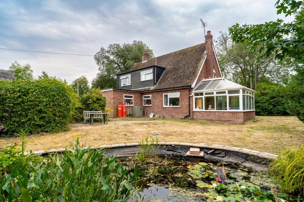 Heckfield Green, Hoxne, Eye 3 bed chalet for sale £600,000