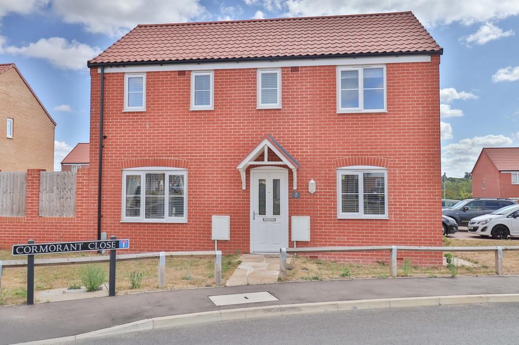 Harrier Way, Diss 3 bed detached house for sale £335,000