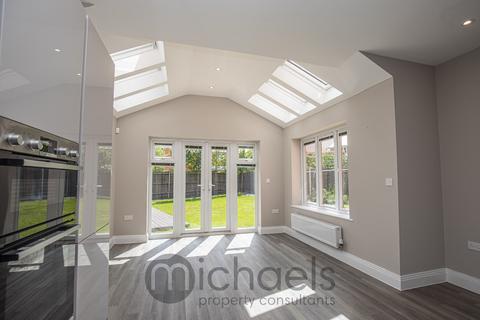 6 Aubrey Close, Earls Colne, Colchester, CO6 2FG