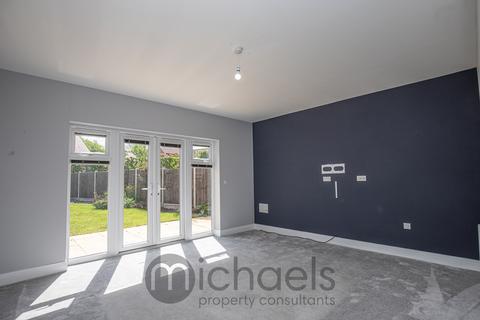 6 Aubrey Close, Earls Colne, Colchester, CO6 2FG