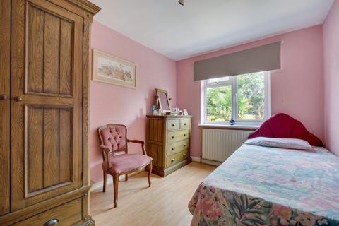 2 bedroom semi-detached house for sale - Loraine Close, Enfield, EN3