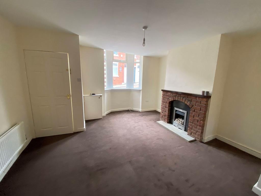 Wellington Street, Preston, PR1 2 bed terraced house £625 pcm (£144 pw)