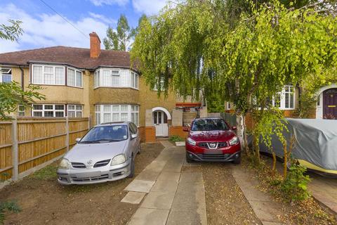 18 Ruffetts Close, South Croydon, CR2 7JS