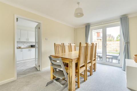 7 Bourneside, Bedford, MK41 7EG