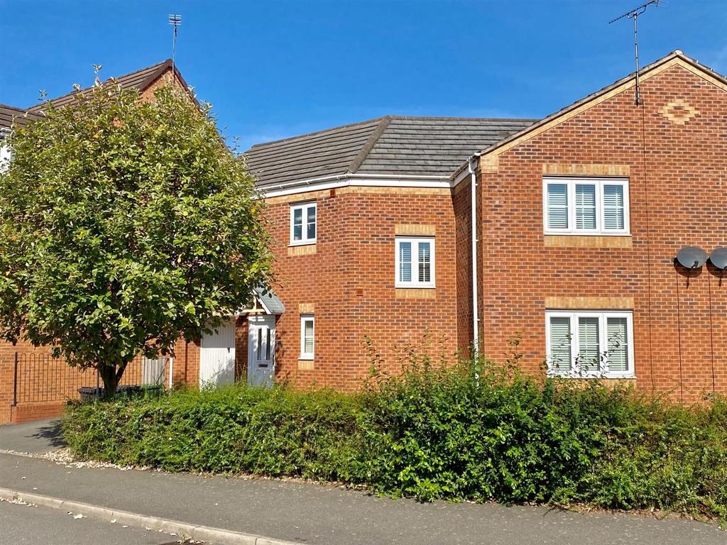 Carnation Way, Bermuda Park, Nuneaton 4 bed detached house £1,250 pcm