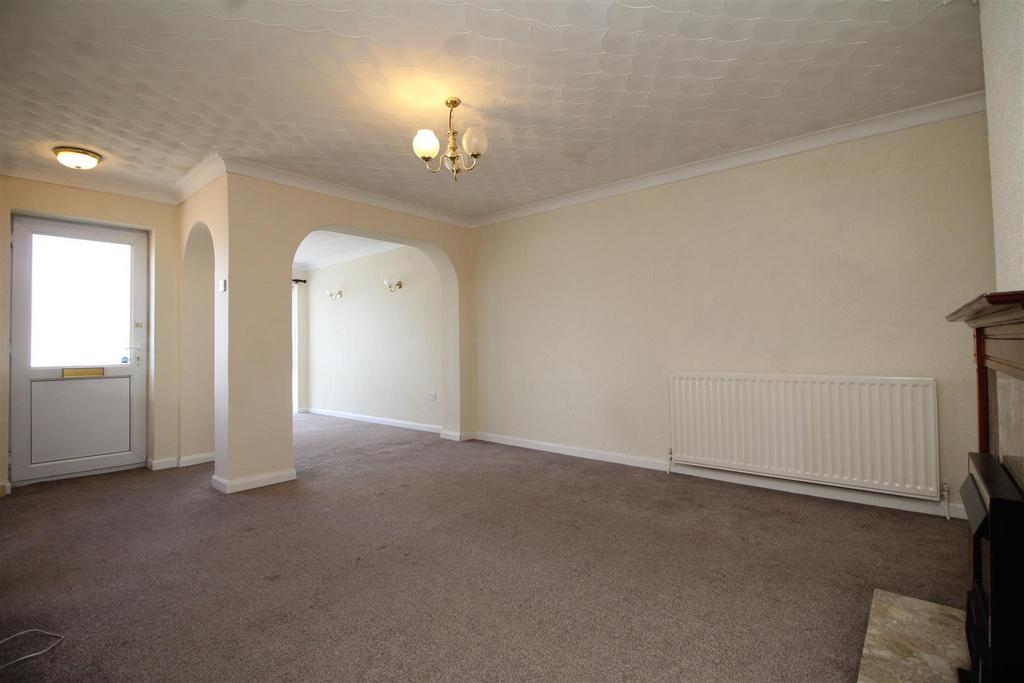 Guntons Road, Newborough, Peterborough 2 bed detached bungalow £205,000