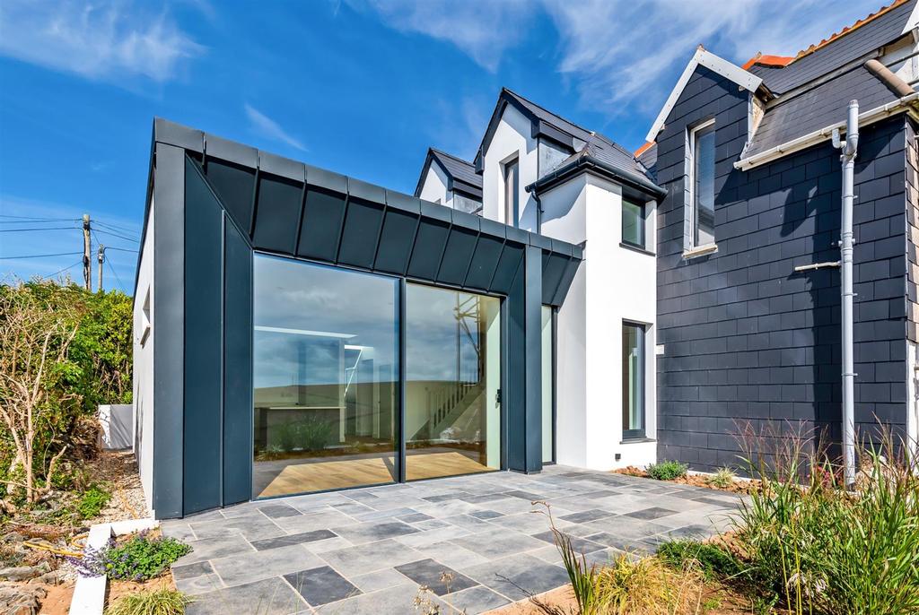 Seymour Villas, 3 bed semidetached house £695,000
