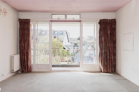 4c Beaufort Road, Reigate, RH2 9DJ