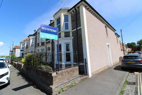 12 Felix Road, Bristol, BS5 0JL