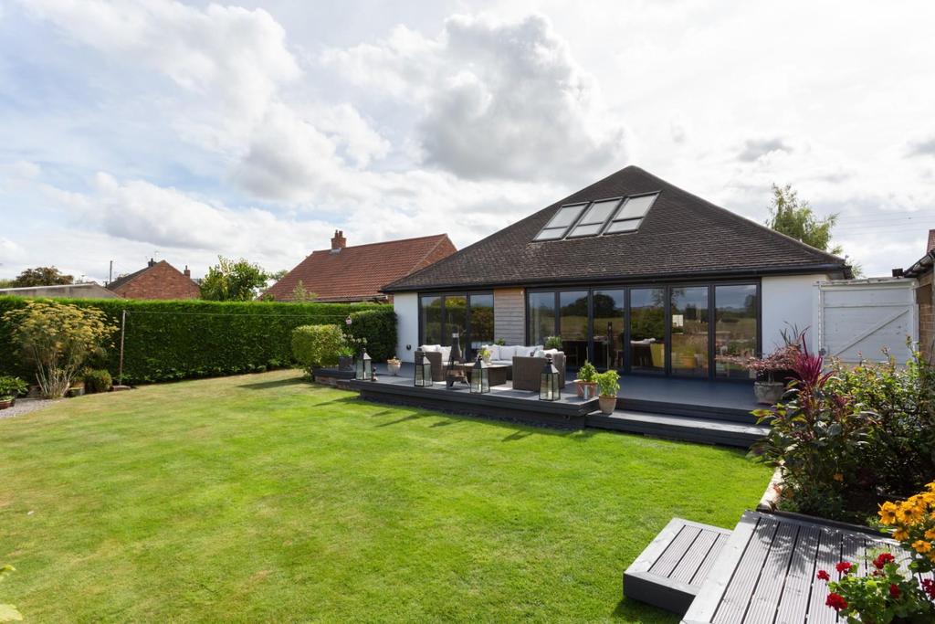 Sykes Lane, Tollerton, York 4 bed detached bungalow for sale £550,000