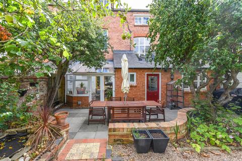 6 bedroom terraced house for sale - Wellingborough Road, Northampton