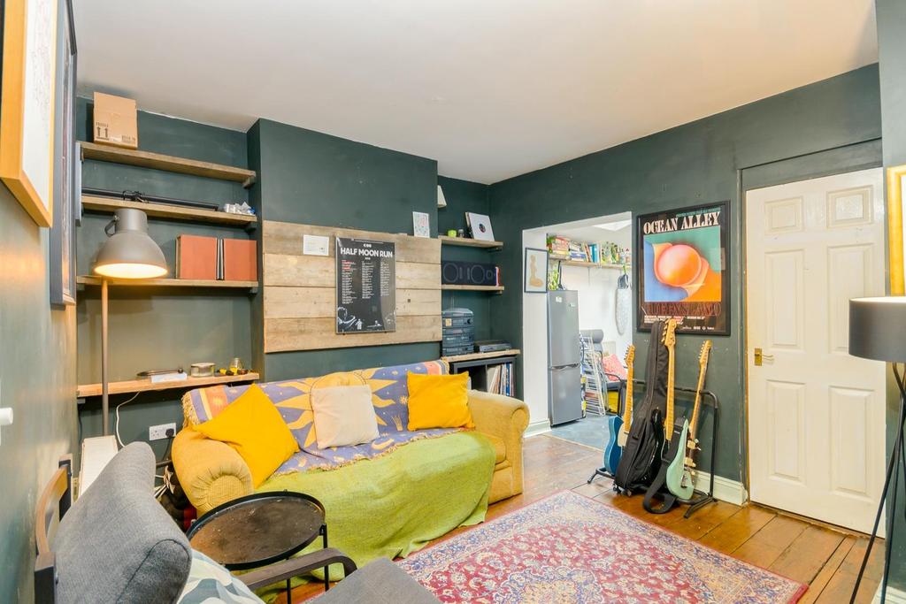 DAORANIM61 FFG - Living Room C.jpg