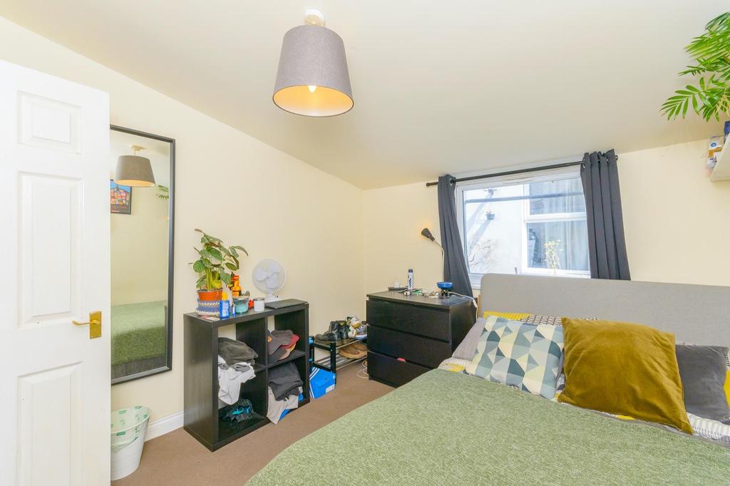 DAORANIM61 FFG - Bedroom A.jpg