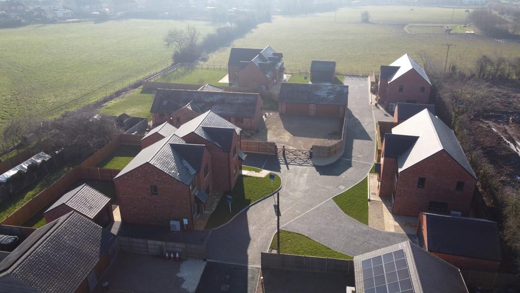 School Lane, Galley Common, Nuneaton 3 bed detached house £325,000