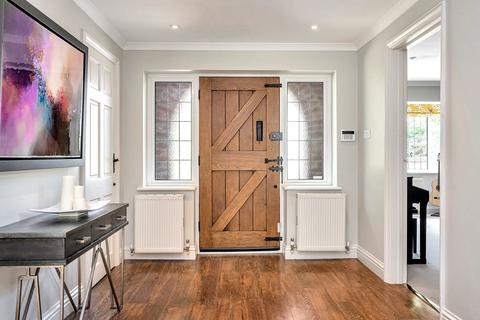 Inverness The Ridgeway, Oxshott, Leatherhead, KT22 0LJ