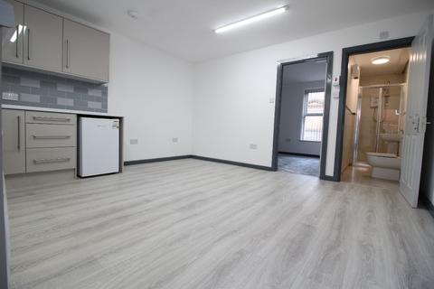 1 bedroom apartment to rent, James Street, Blackburn. Lancs. BB1 6BE