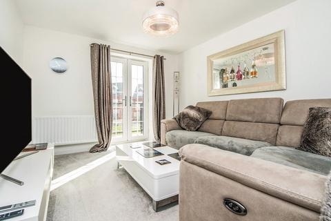 22 Ampthill Way, Faringdon, SN7 7LE
