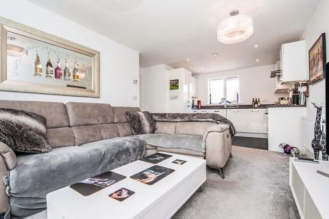 22 Ampthill Way, Faringdon, SN7 7LE