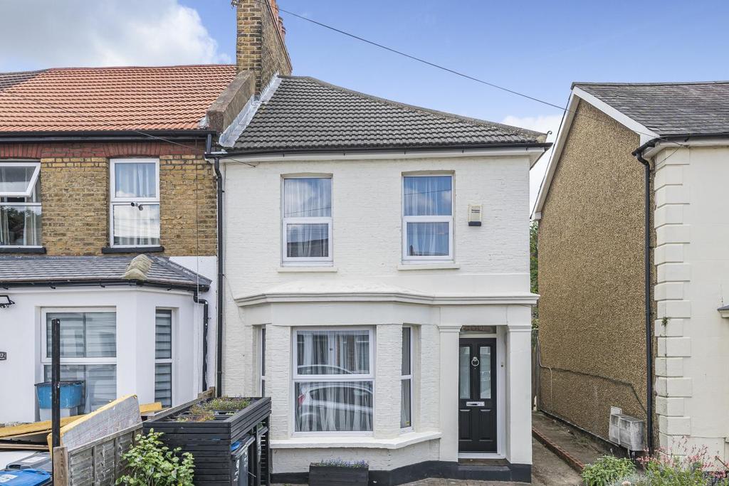 Livingstone Road, Thornton Heath 2 bed terraced house £450,000