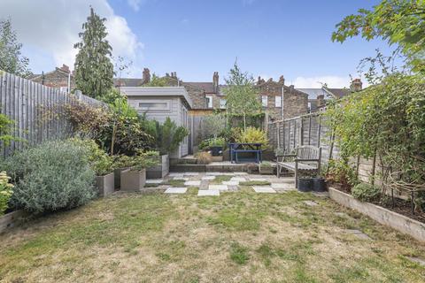 180 Livingstone Road, Thornton Heath, CR7 8JW