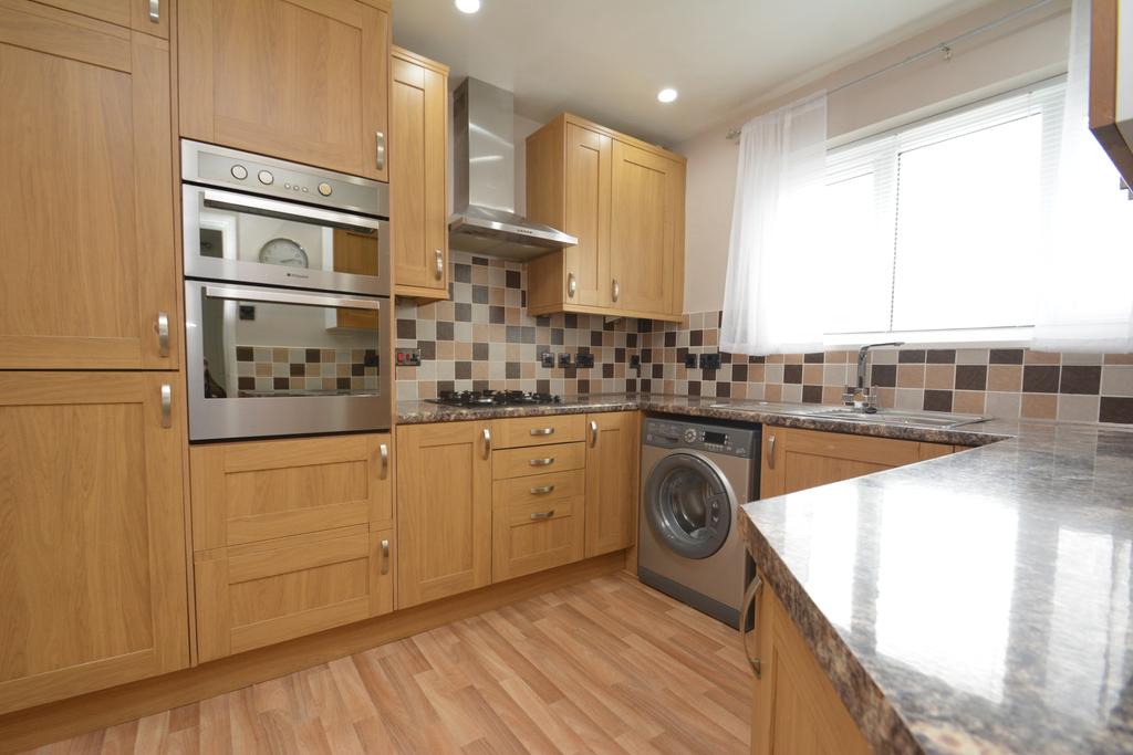 Merrivale Lane, RossonWye, HR9 2 bed £825 pcm (£190 pw)