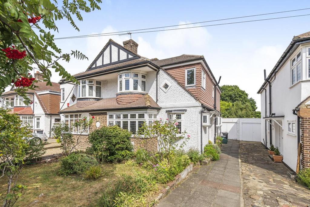 Eden Way, Beckenham 4 bed semidetached house £750,000