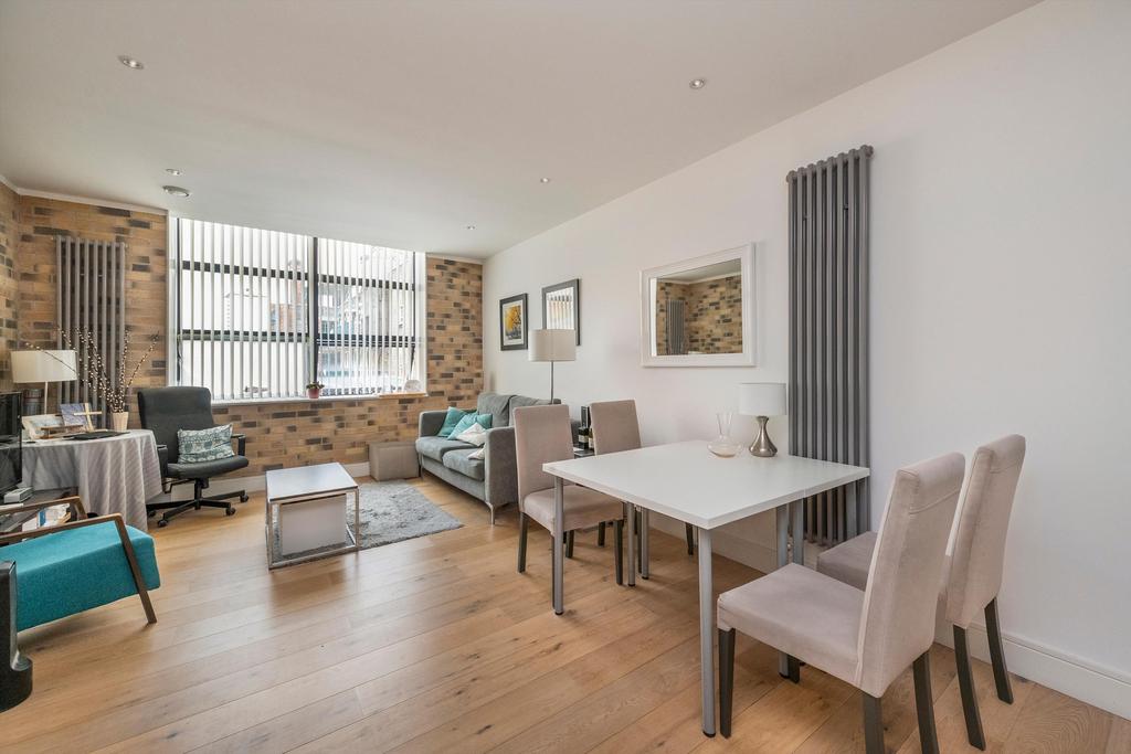 Carlow Street, London, NW1 2 bed apartment £895,000
