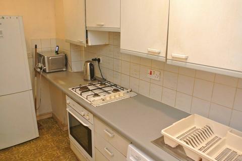 Flat 4, 13 Boscombe Spa Road, Bournemouth, BH5 1AW