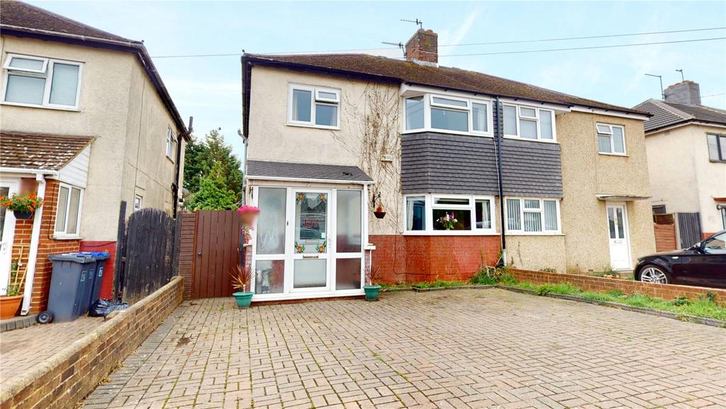 Tower Road, Lancing, West Sussex, BN15 3 bed semidetached house £350,000