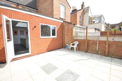 1 bedroom in a house share to rent - Farlington Road Portsmouth PO2