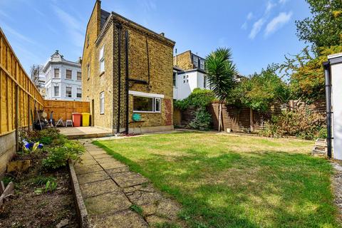 2 Bellamy Street, London, SW12 8BU