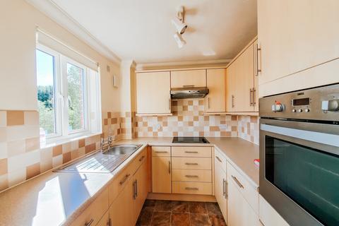 1 bedroom flat for sale - Worthington Lodge, East Street, Hythe, Kent. CT21 5NG