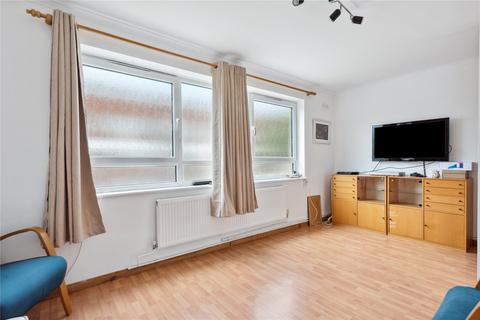 2 bedroom maisonette to rent, Clarence Lane, London