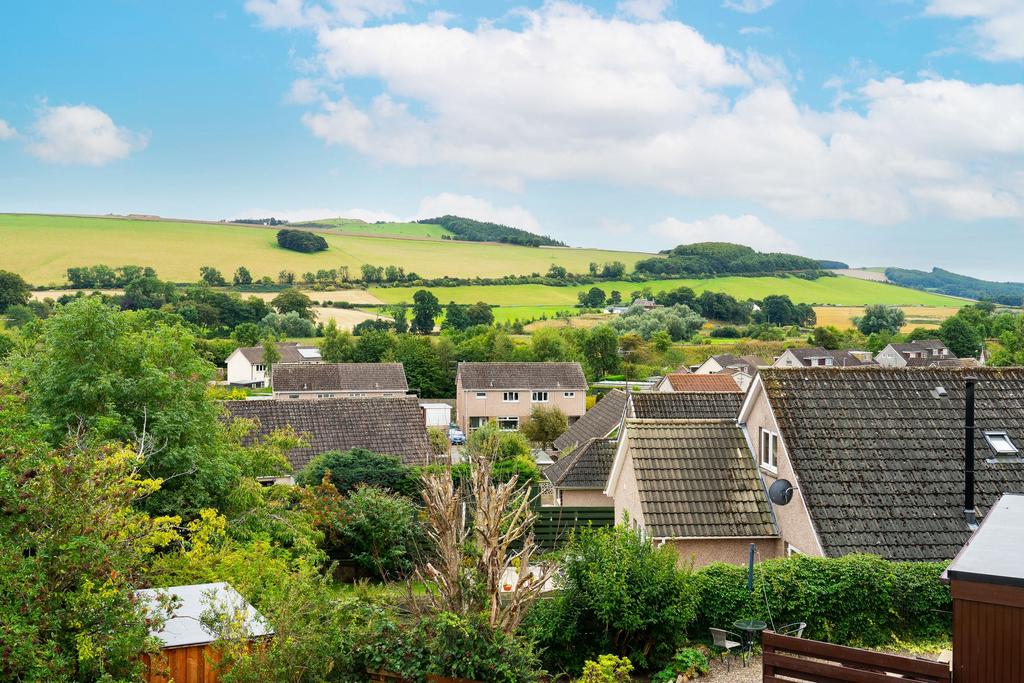 Millfield, Cupar, KY15 3 bed detached house £210,000