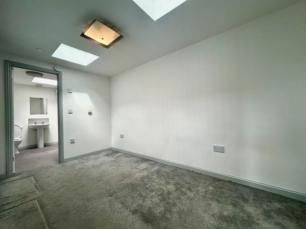 House in Brighton - View 4